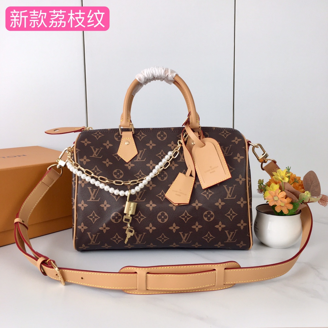 LV bag 457
